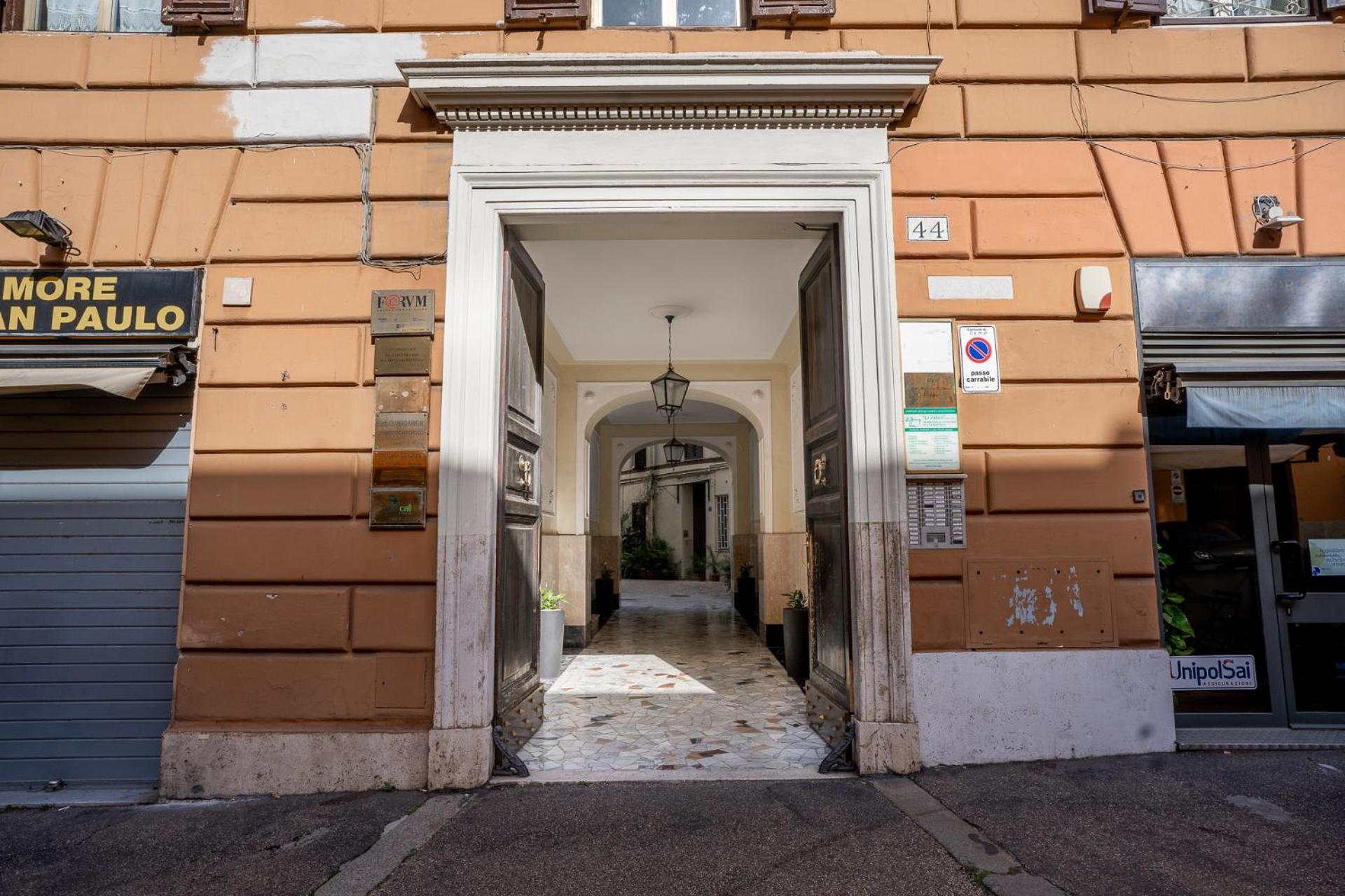 Appartamento Domus Alba Mantua Roma Esterno foto
